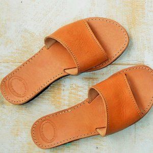 Artisanal Leather Flip Flop Sandals